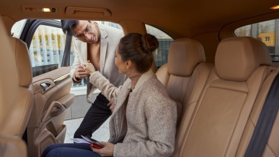 A femdom gyakran magában foglalja a lovagiasságot is femdom élmény
