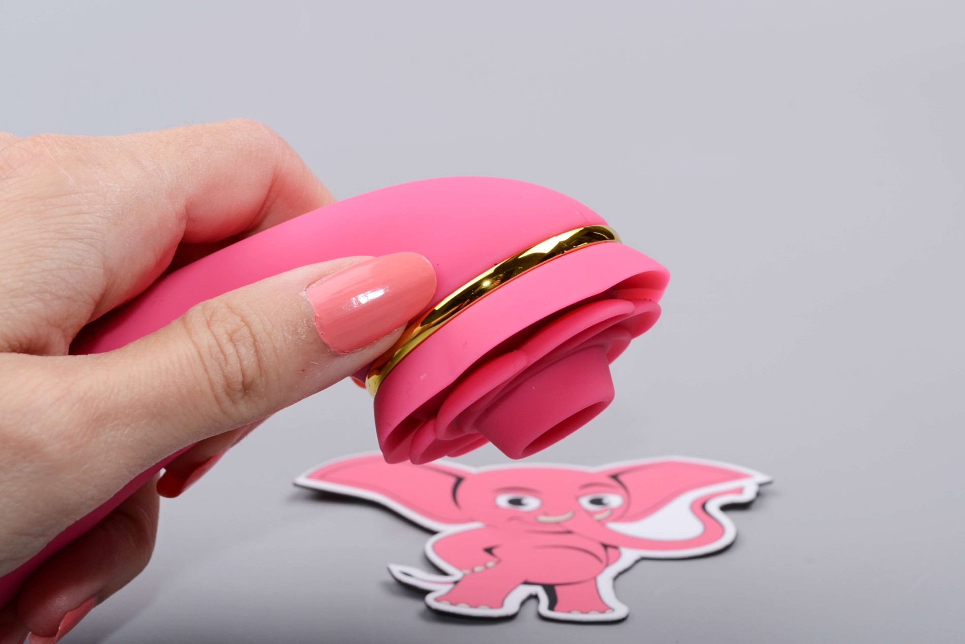 Adore Lilien II. nyomásvibrátor (15 cm), kézben