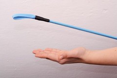 Kék ostor 60cm - kézben