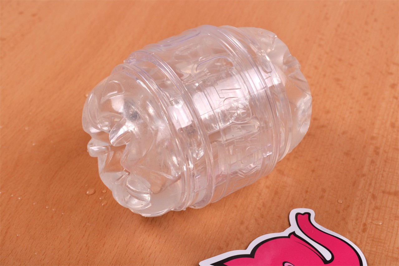 Fleshlight Quickshot Vantage – az asztalon