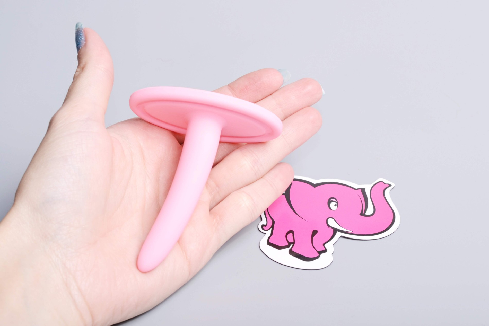 Colors Power hüvelytágító készlet, kézben