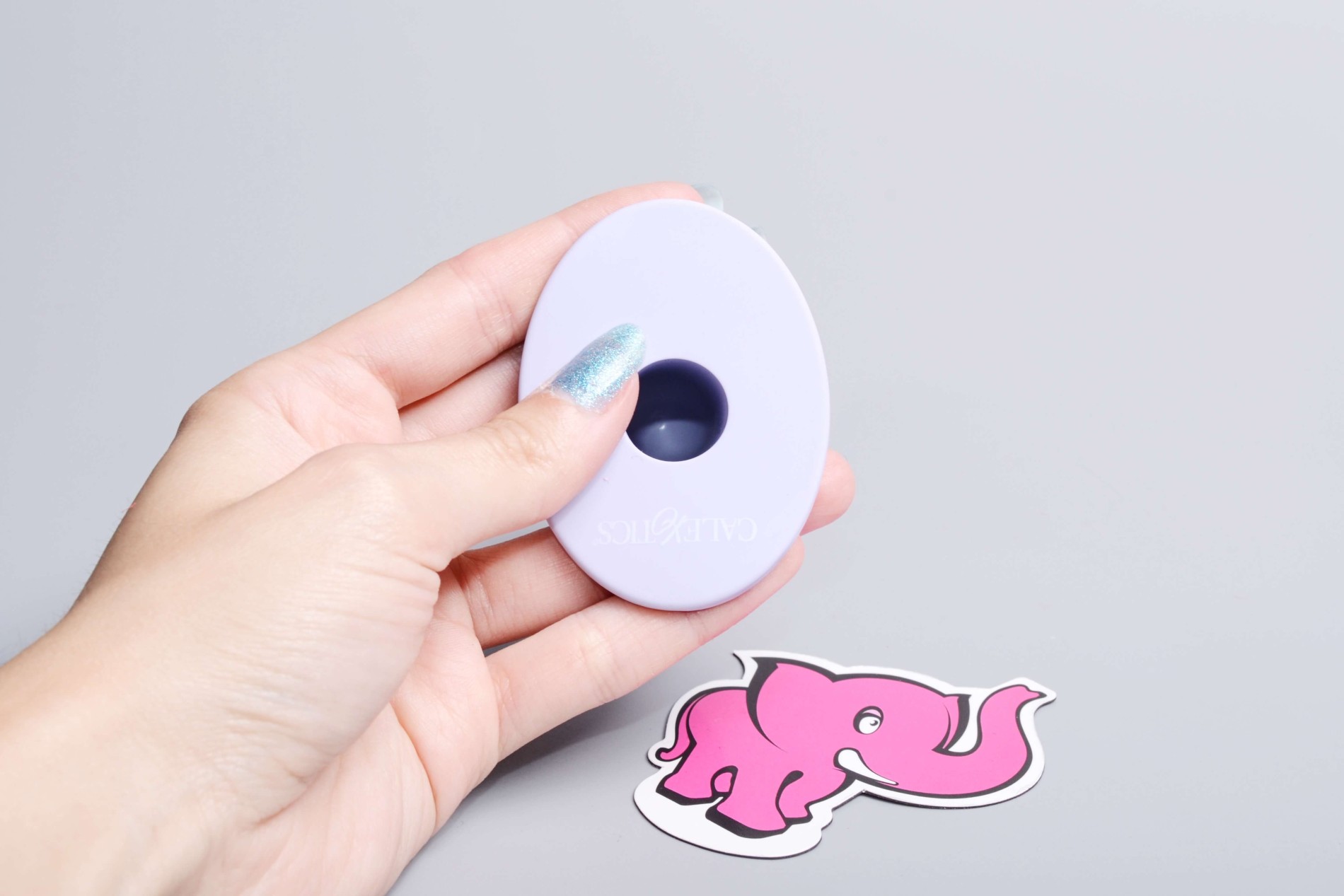 Colors Power hüvelytágító készlet, kézben