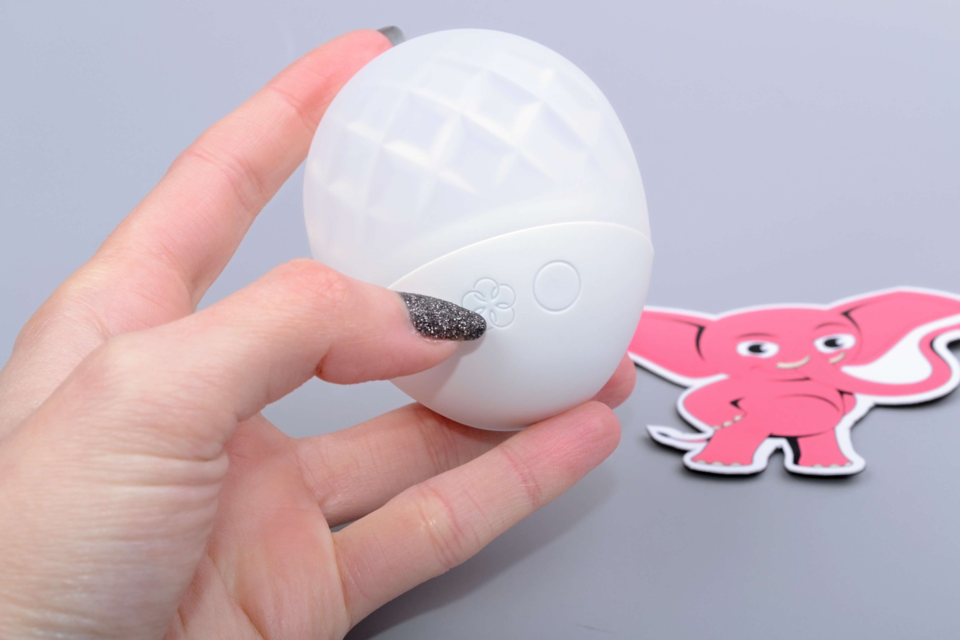 Tenga Iroha Ukidama világító masszázsvibrátor (6,9 cm)