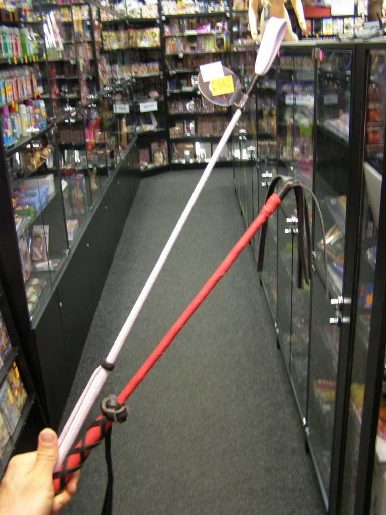 Fehér ostor 60cm - régebbi színváltozat a boltban