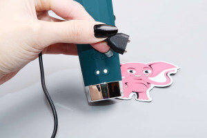 Masszázs vibrátor AkuWand Next Gen (30 cm), töltés