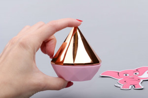Adore Diamond nyomókészülék (7,1 cm), kézben