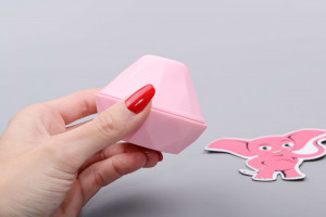 Adore Diamond nyomókészülék (7,1 cm), kézben