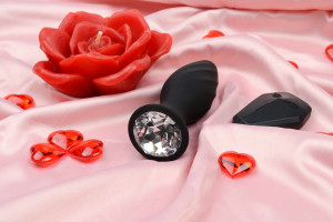 Diamond Vibe vibrációs análdugó távirányítóval (12,3 cm)