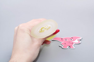 Tenga Spinner Shell maszturbátor (13 cm), kézben
