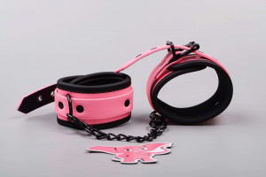 Pink Baddie világító lábszár mandzsetta